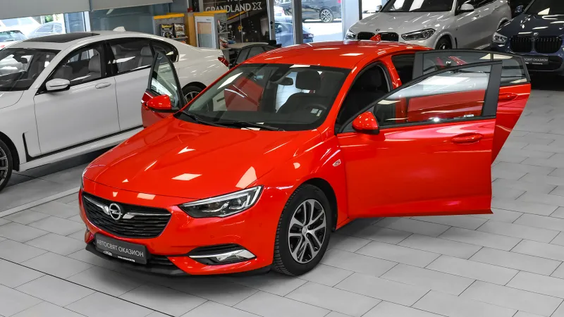 Opel Insignia Grand Sport 1.6 CDTi Business Edition Automatic Image 1