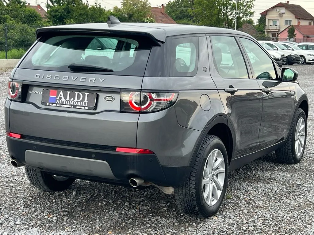 Land Rover Discovery Sport 2.0 D4/4x4 Image 6