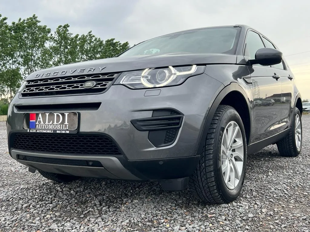 Land Rover Discovery Sport 2.0 D4/4x4 Image 9